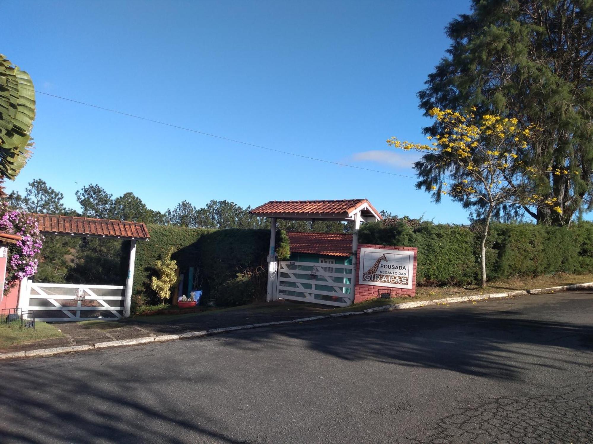 Pousada Recanto Das Girafas Cunha Exterior foto
